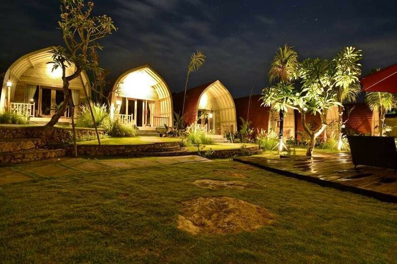 Bed & Breakfast Kompyang Cottage