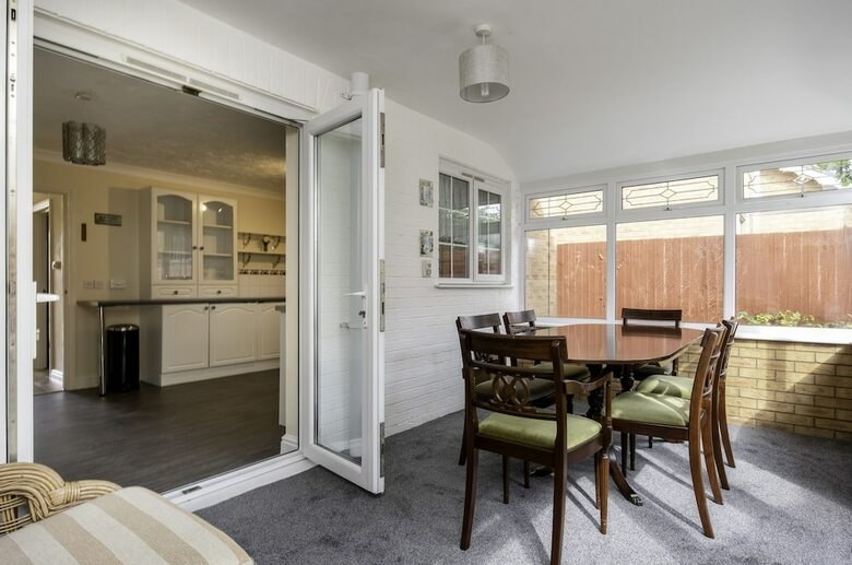 Pilgrim Gardens Holiday Home