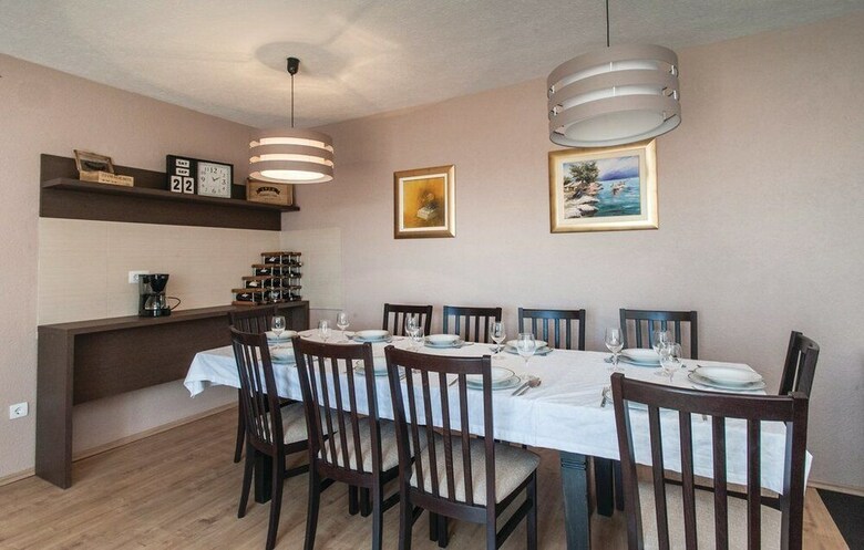 Villa Holiday Home Svilaja