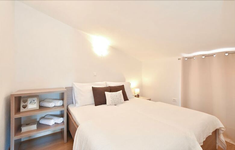 Villa Holiday Home Svilaja