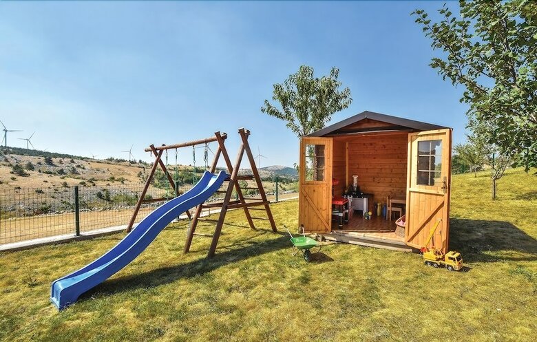Villa Holiday Home Svilaja