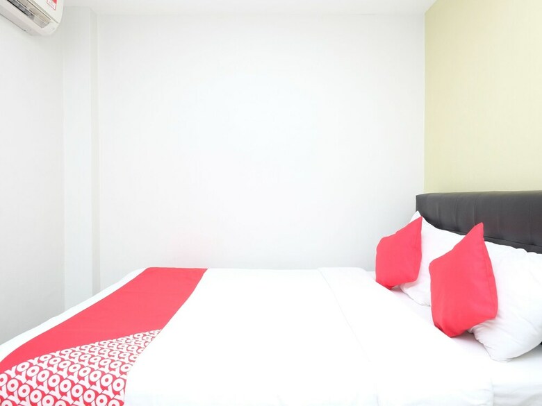 Oyo 89304 Elite Hotel