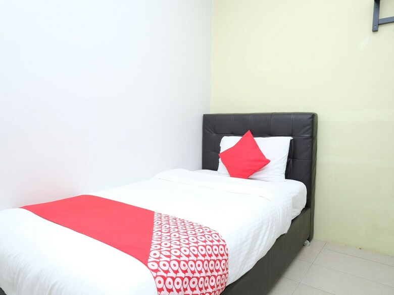Oyo 89304 Elite Hotel