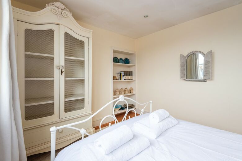 Panoramic Family Home In Maida Vale
