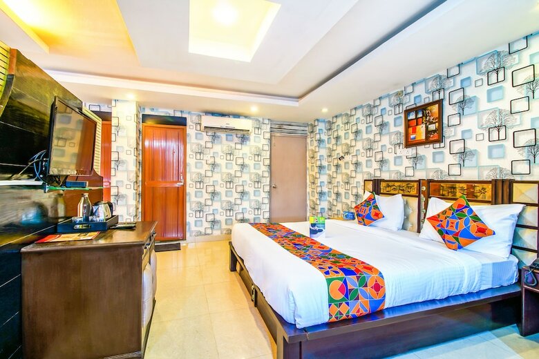 Fabhotel New Buddha Inn