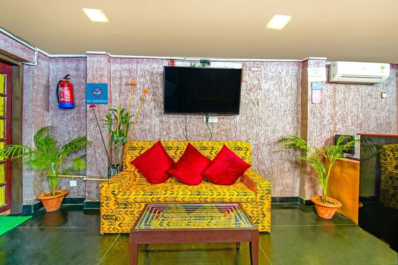 Fabhotel New Buddha Inn