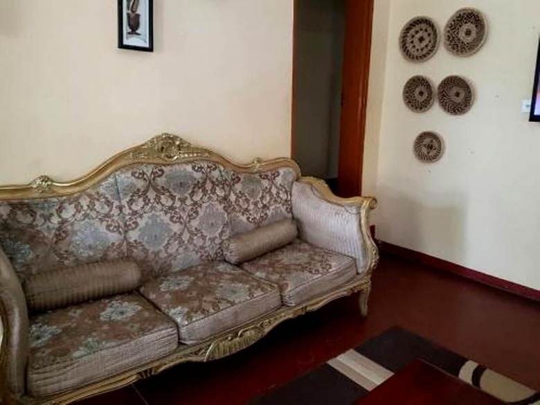 Hotel Zuus Lodge & Tours