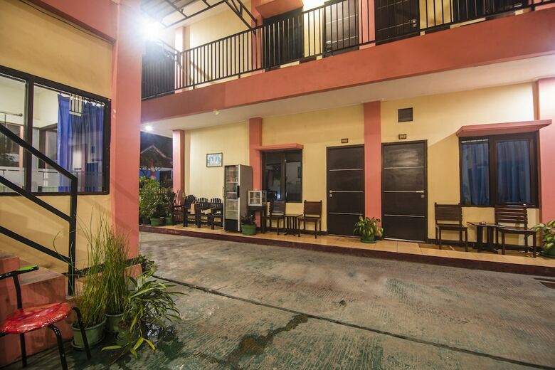 Hostal Oyo 1416 Dewata Ayu Inn