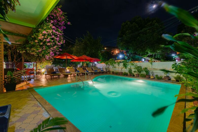 Bed & Breakfast Five Rose Siem Reap Hostel