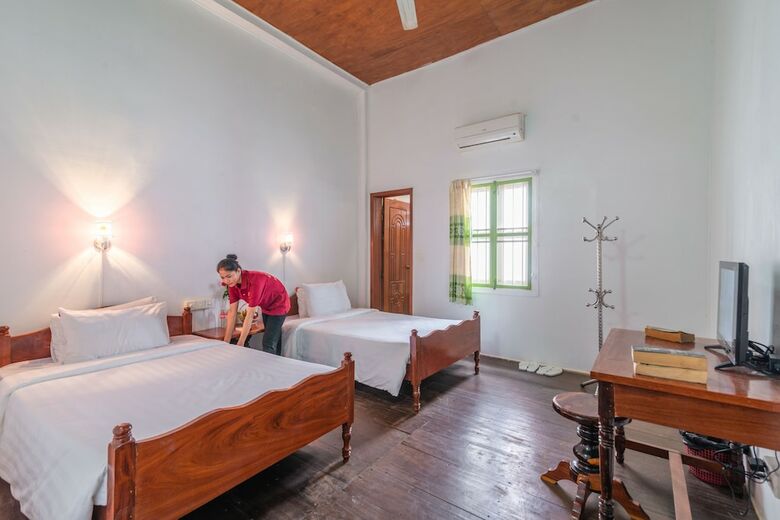 Bed & Breakfast Five Rose Siem Reap Hostel