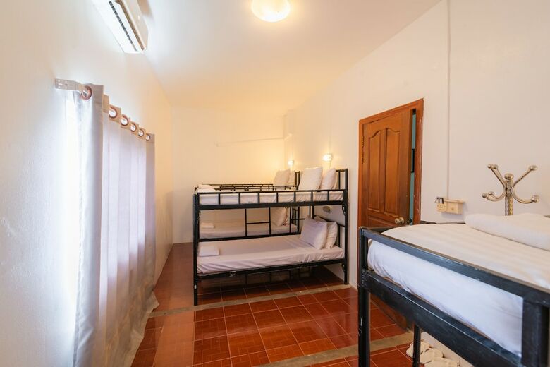 Bed & Breakfast Five Rose Siem Reap Hostel