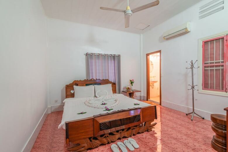 Bed & Breakfast Five Rose Siem Reap Hostel