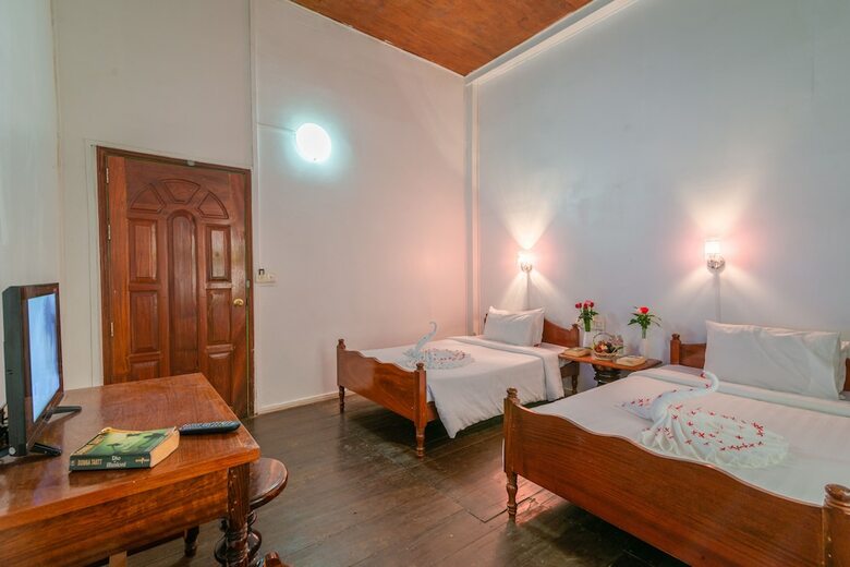 Bed & Breakfast Five Rose Siem Reap Hostel