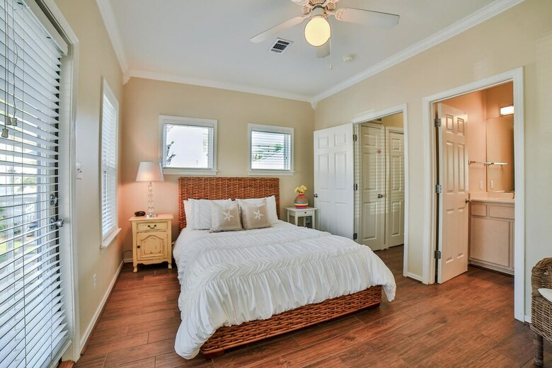 Ocean View Abode Luxurious 4bd, Walk To Beach!