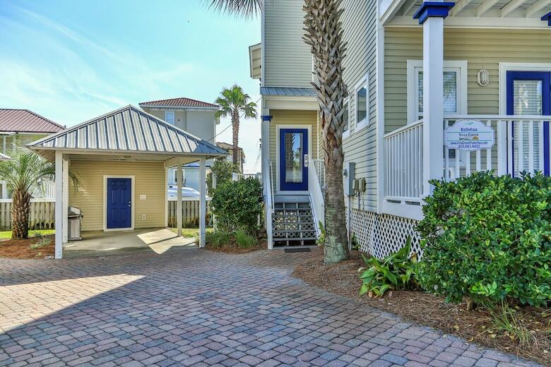 Ocean View Abode Luxurious 4bd, Walk To Beach!