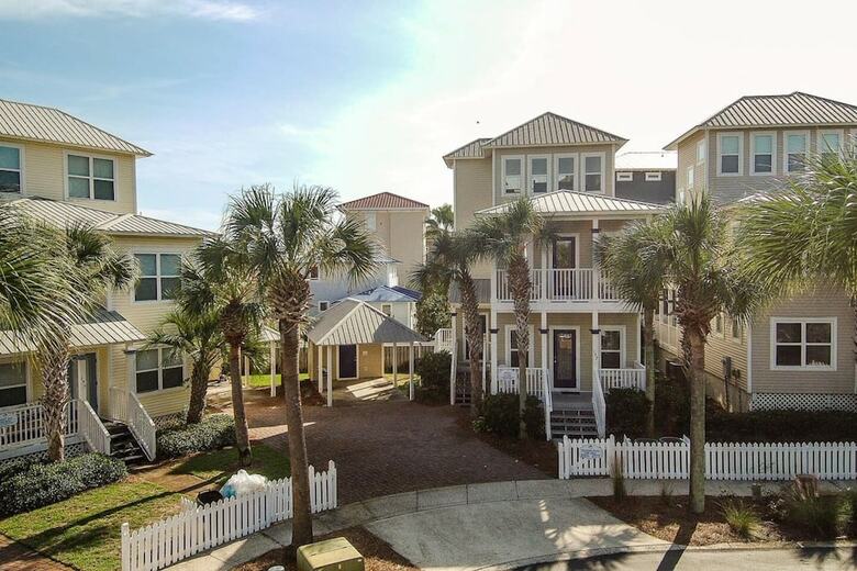 Ocean View Abode Luxurious 4bd, Walk To Beach!
