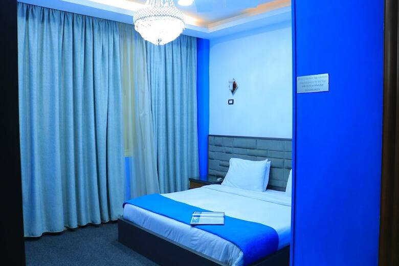Bed & Breakfast Cairo Capital Plaza
