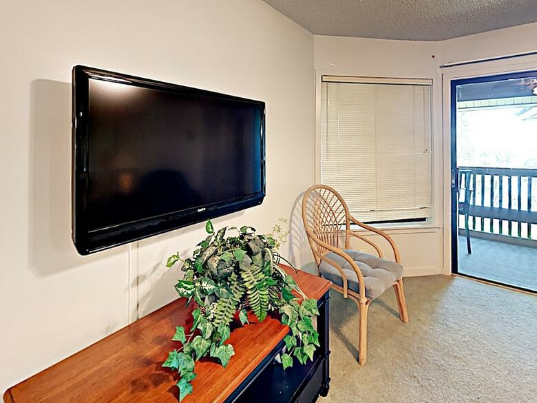 Laurel Court #205