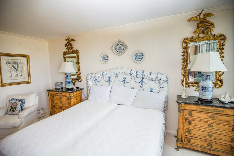 Maisons-sur-mer #608 Ocean Front