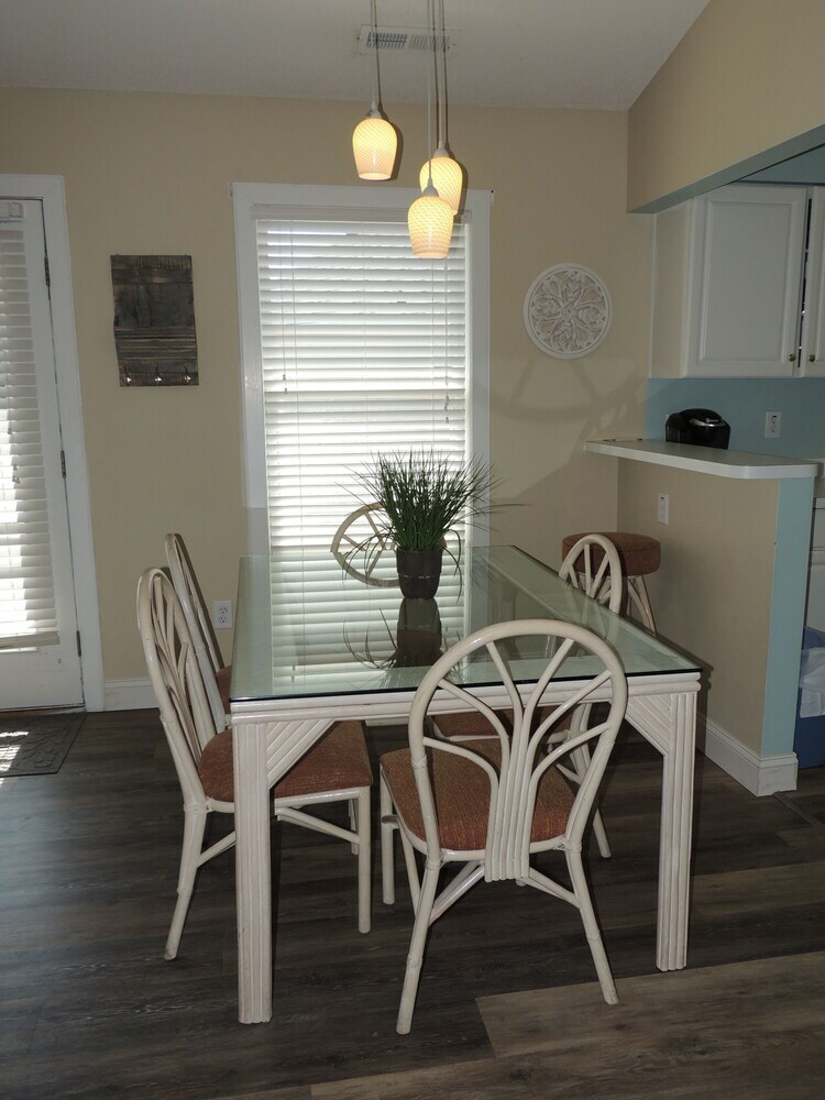 Ocean Green Cottage #9651