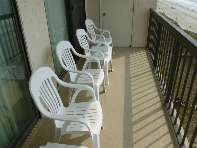Waterpointe II #1002 Ocean Front