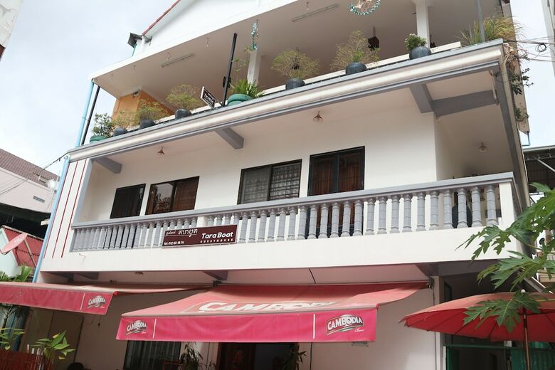 Hotel Taraboat Guesthouse