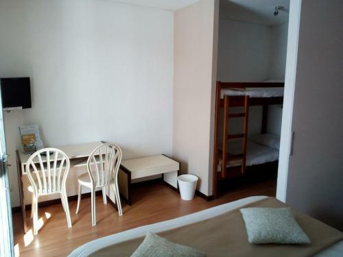 Hotel H�tel Les Gabarres