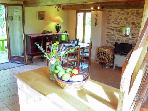 Holiday Home The Piggery St Mesmin (near Savignacledrier)
