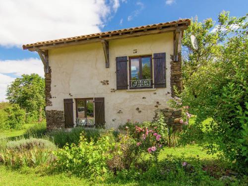 Holiday Home The Piggery St Mesmin (near Savignacledrier)