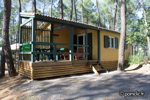 Village De Chalets Camping Bois Simonet