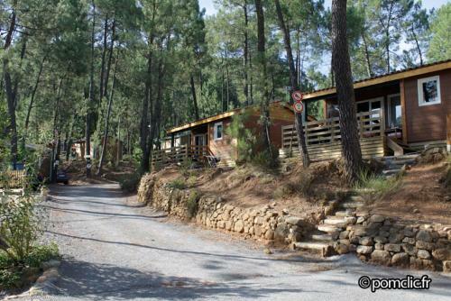 Village De Chalets Camping Bois Simonet