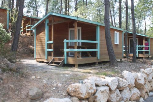 Village De Chalets Camping Bois Simonet