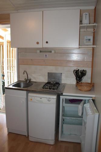 Village De Chalets Camping Bois Simonet