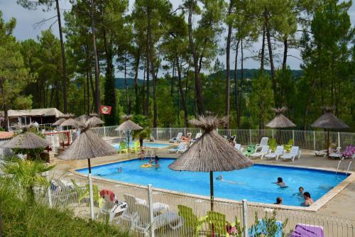 Village De Chalets Camping Bois Simonet