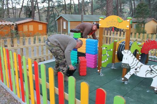 Village De Chalets Camping Bois Simonet