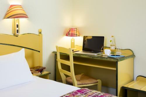 Logis Hotel Les Cedres