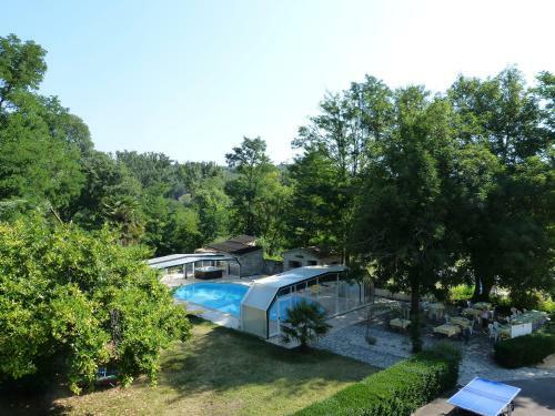 Logis Hotel Les Cedres