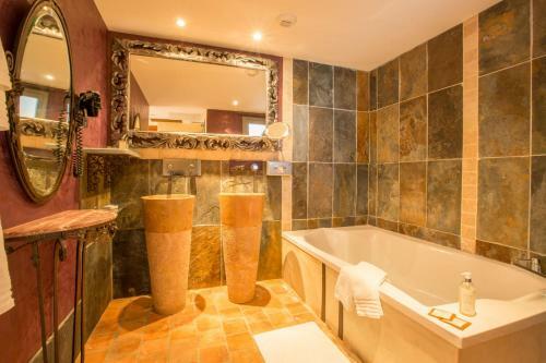 Hotel H�tel Le Saint Cirq