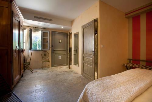 Hotel H�tel Le Saint Cirq