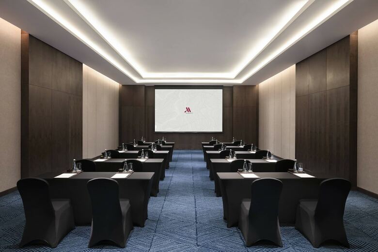 Xuzhou Marriott Hotel Lakeview