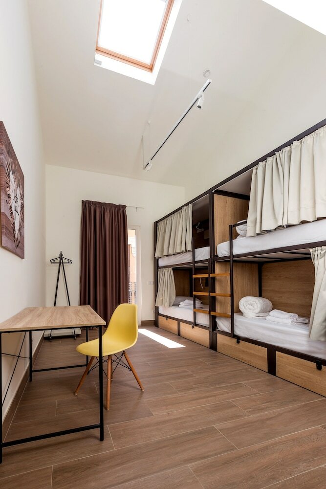 Hostal Hostel Nut