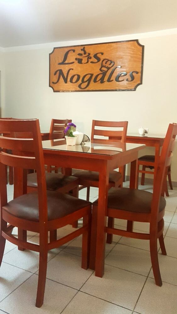 Hotel Los Nogales