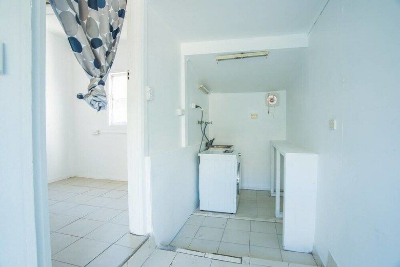 Belmore House