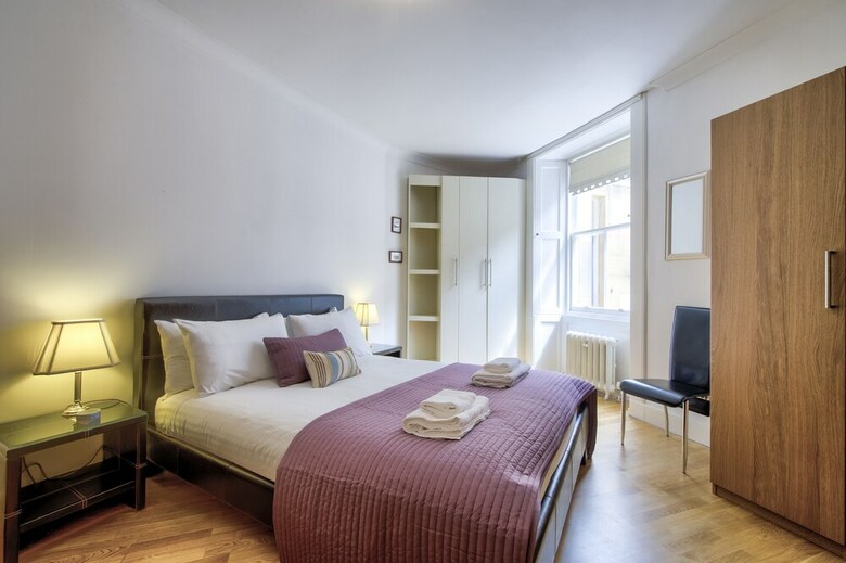 Apartamentos Bright Georgian 1br Flat In West End