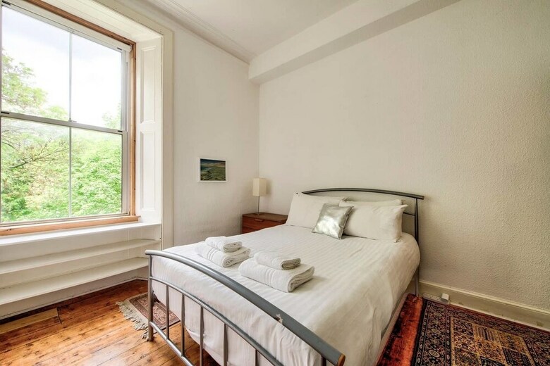 Apartamentos Bright Flat In City Centre For Up To 6 Guests!