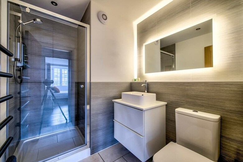 Apartamentos Modern 1br Home In Vibrant Leith Area