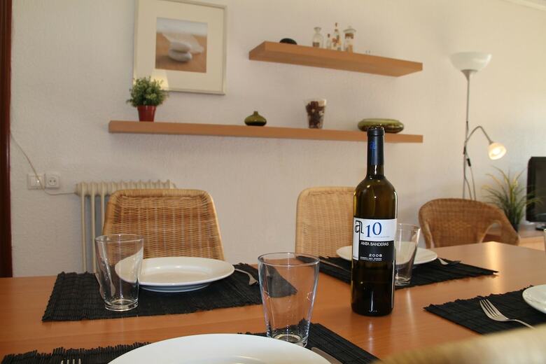 Apartamentos Amplio Y Luminoso Piso C�ntrico