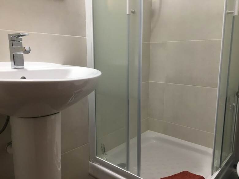 Apartamentos Amplio Y Luminoso Piso C�ntrico