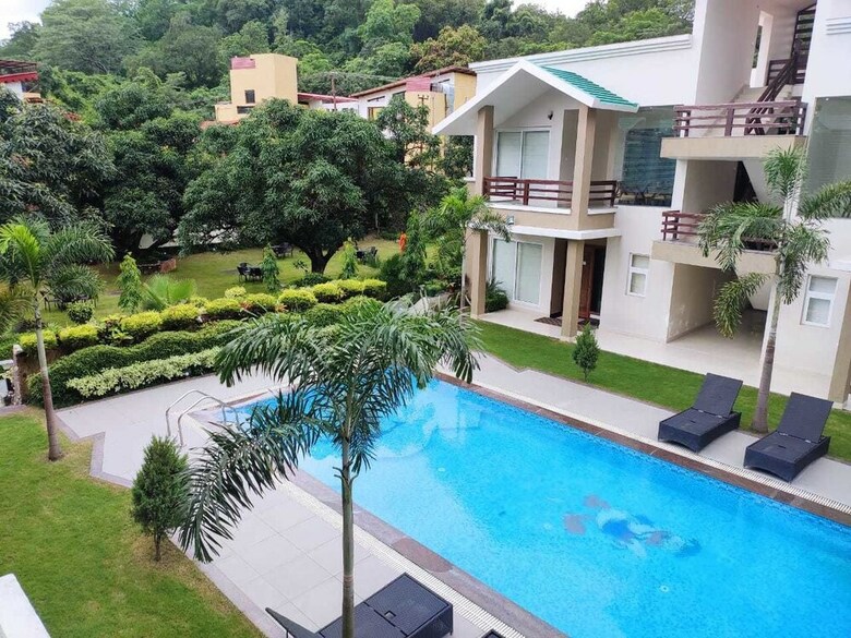 Hotel Maulik Mansion Resort