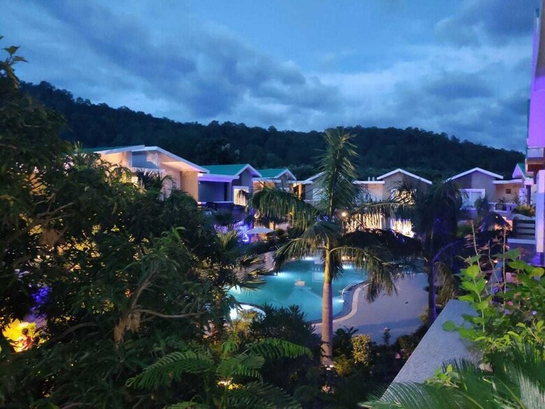 Hotel Maulik Mansion Resort